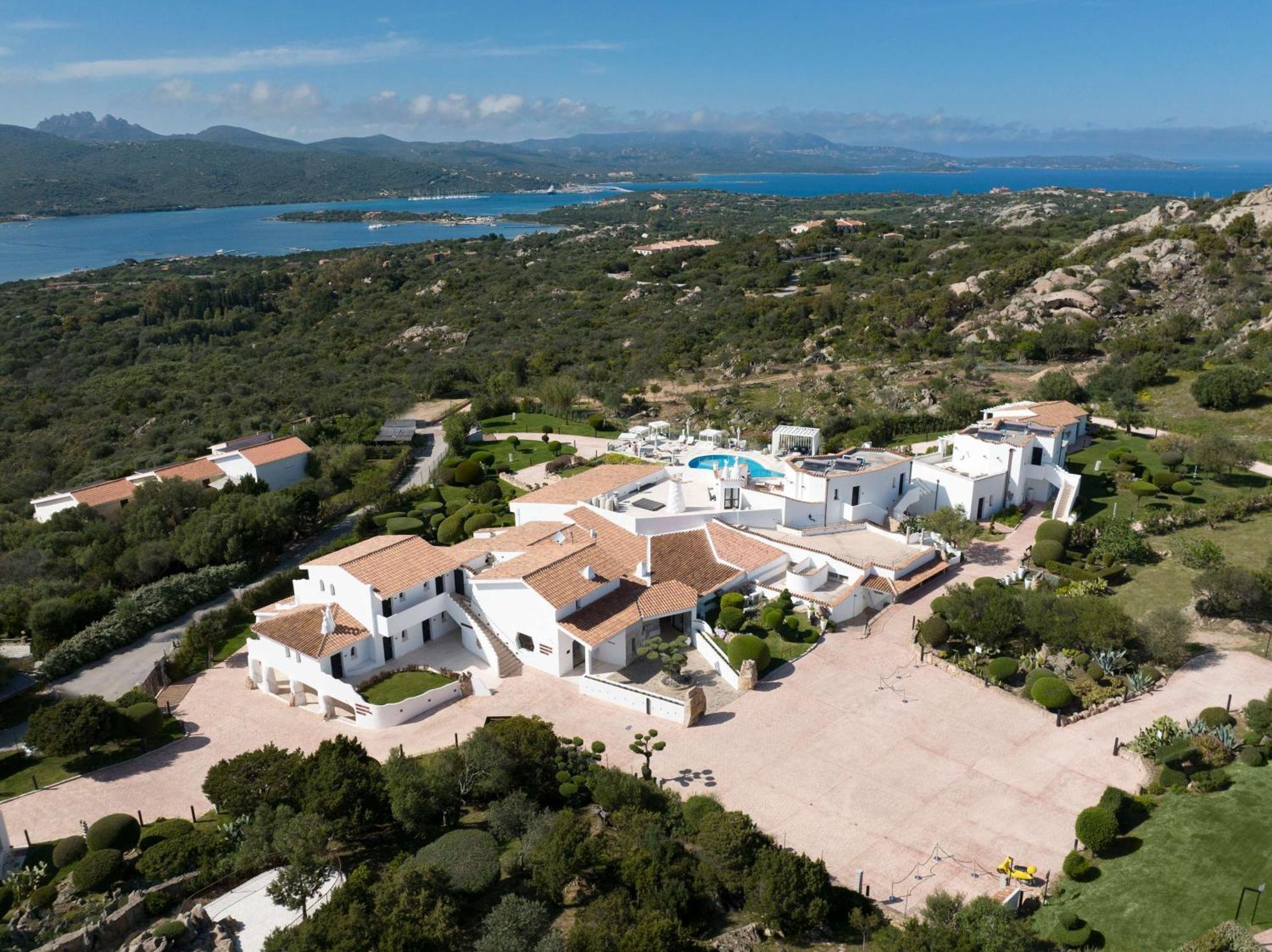 Sulia House Porto Rotondo, Curio Collection By Hilton Hotel Exterior photo